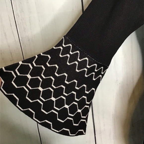 Nina Leonard bell sleeve knit‎ sweater dress - Picture 4 of 10